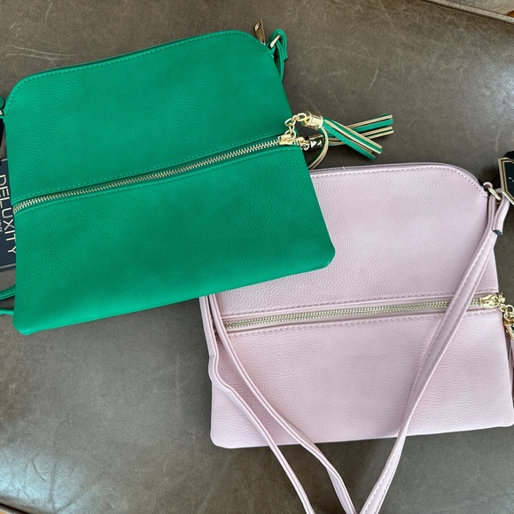 NWT Deluxity Los Angeles Tassel Crossbody Vegan Bag - Picture 10 of 10